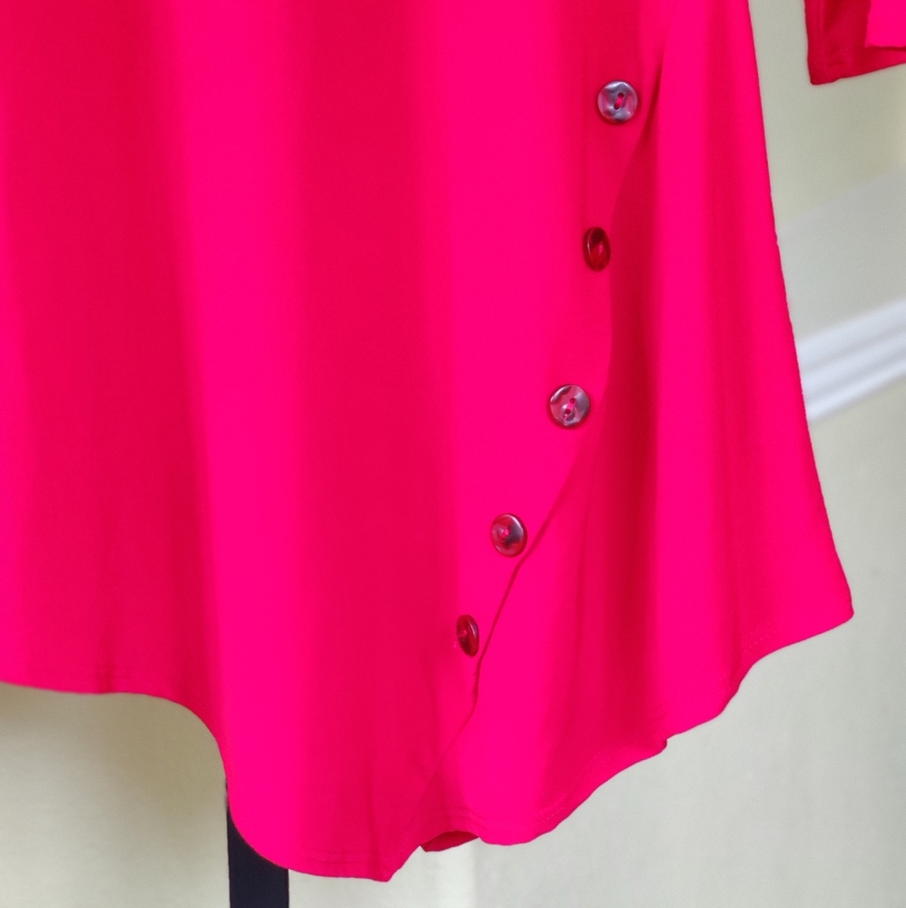 Curvesque Front Button Design Red Blouse Nwot - image 4